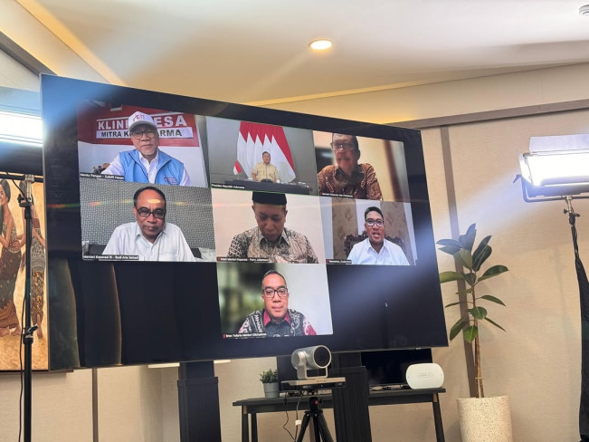 Sejumlah menteri ikut rapat terbatas lewat daring. [Instagram/@sekretariat.kabinet]